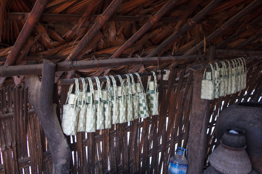 05-Destilled palm wine.jpg